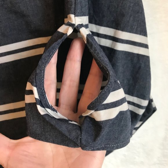 The Limited Denim Blue White Stripe off shoulder 3/4 sleeve Womens top sz small - Picture 9 of 11